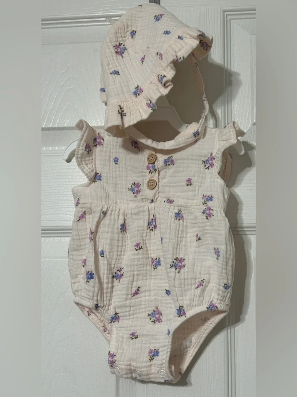 Charlotte & Star Newborn Girl Floral Romper With Sun Hat Gauze Cotton 3-6 Months